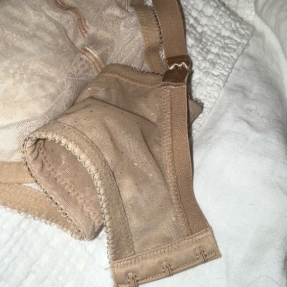 Wacoal Retro Chic 40D Full Coverage Chantilly Lace in Toast unlined underwire - Picture 12 of 15